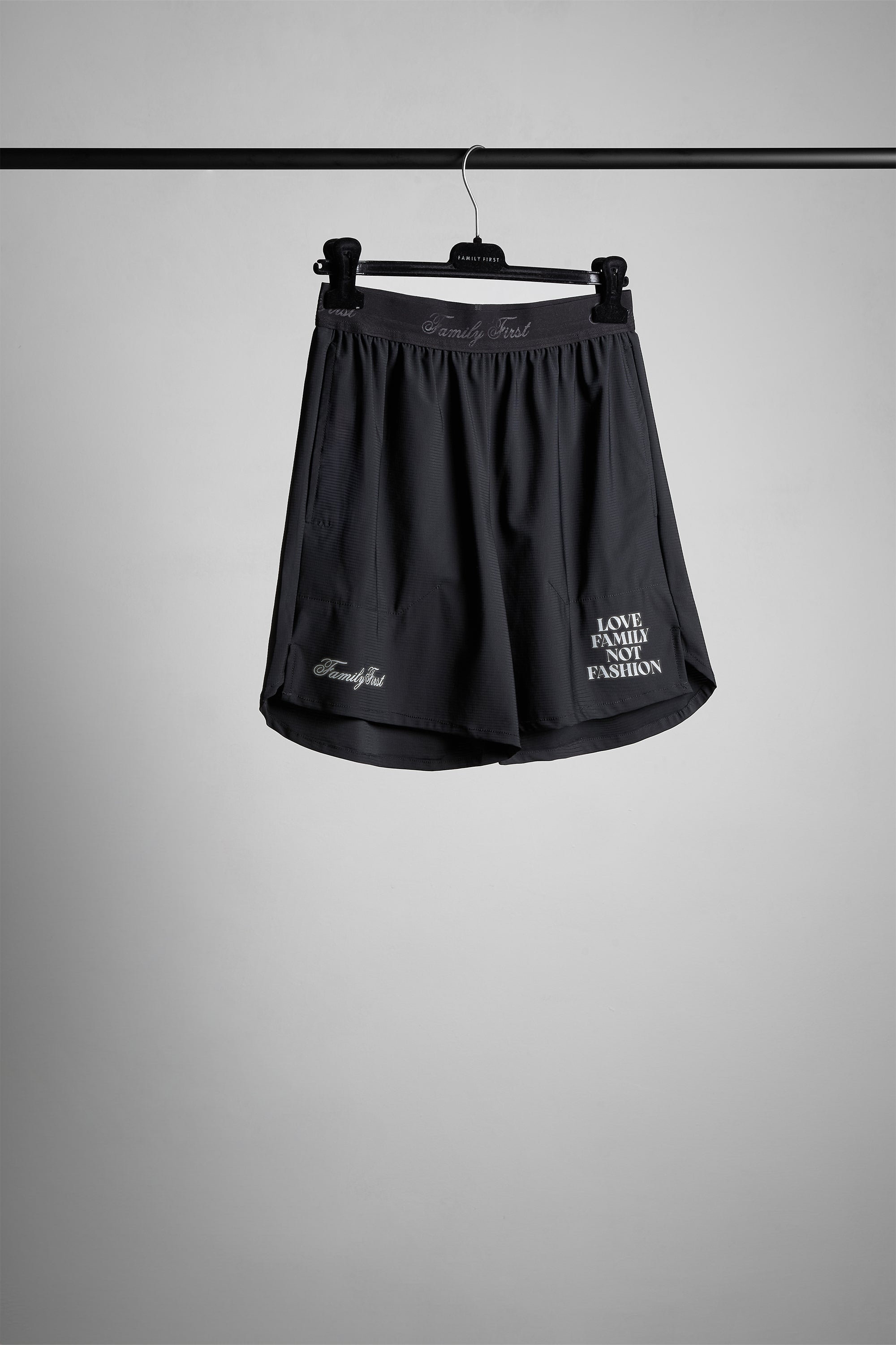 Teknik Shorts "LFNF" Black