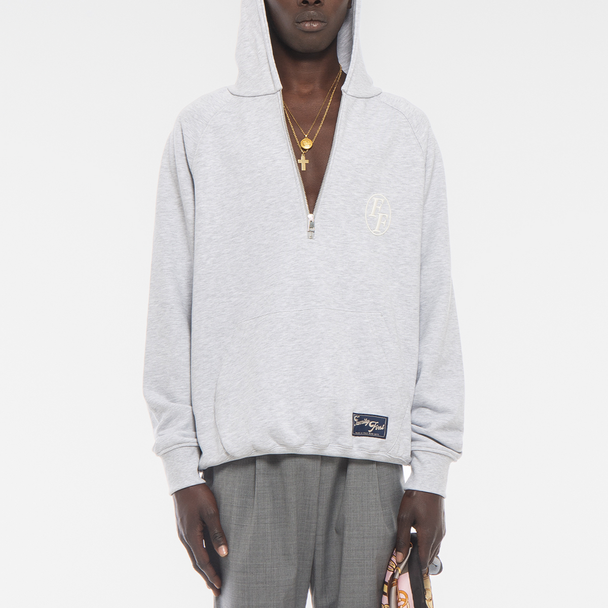 パーカー・フーディ FAMILY FIRST FW24 SWEATER HOODIE MONOGRAM (SWF2401 BK) パーカー・フーディ FAMILY FIRST FW24 SWEATER HOODIE MONOGRAM